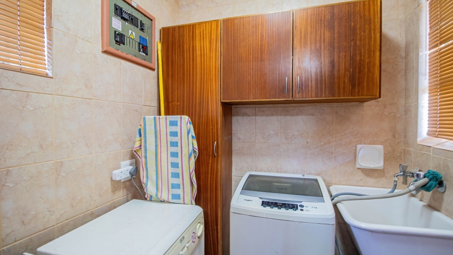 4 Bedroom Property for Sale in Vredenburg Western Cape